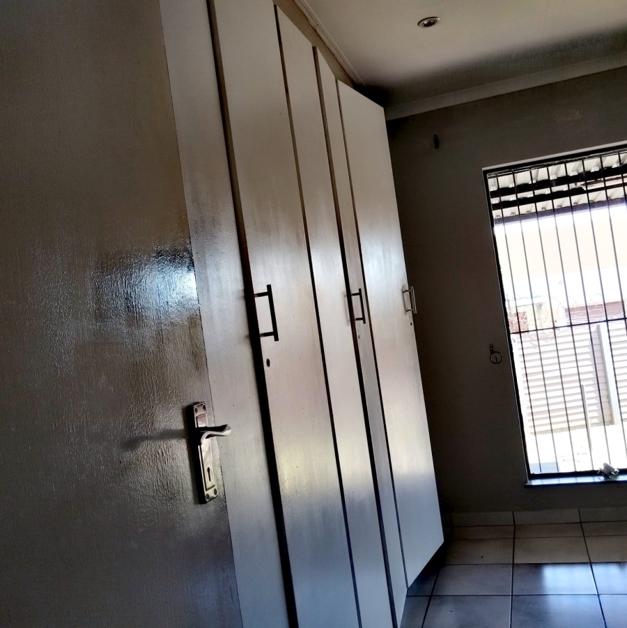 3 Bedroom Property for Sale in Terenure Gauteng