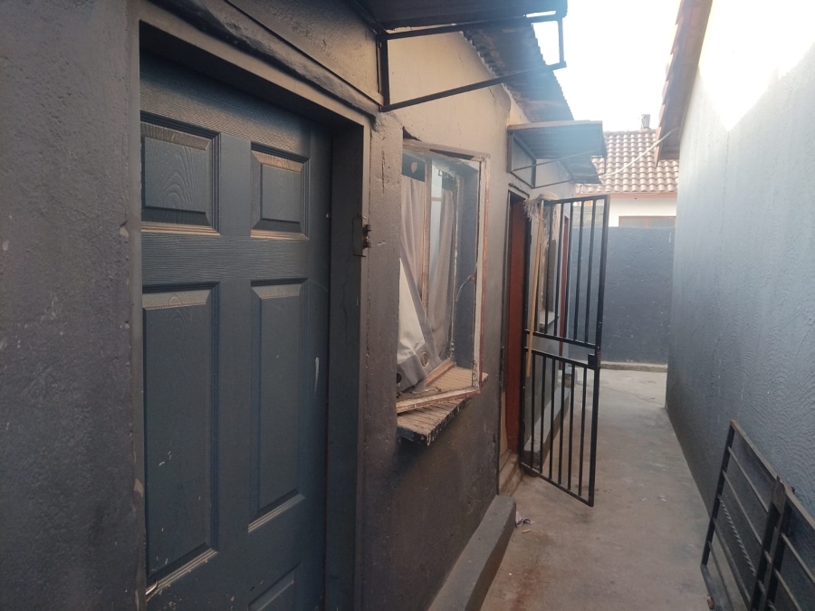 2 Bedroom Property for Sale in Birch Acres Gauteng