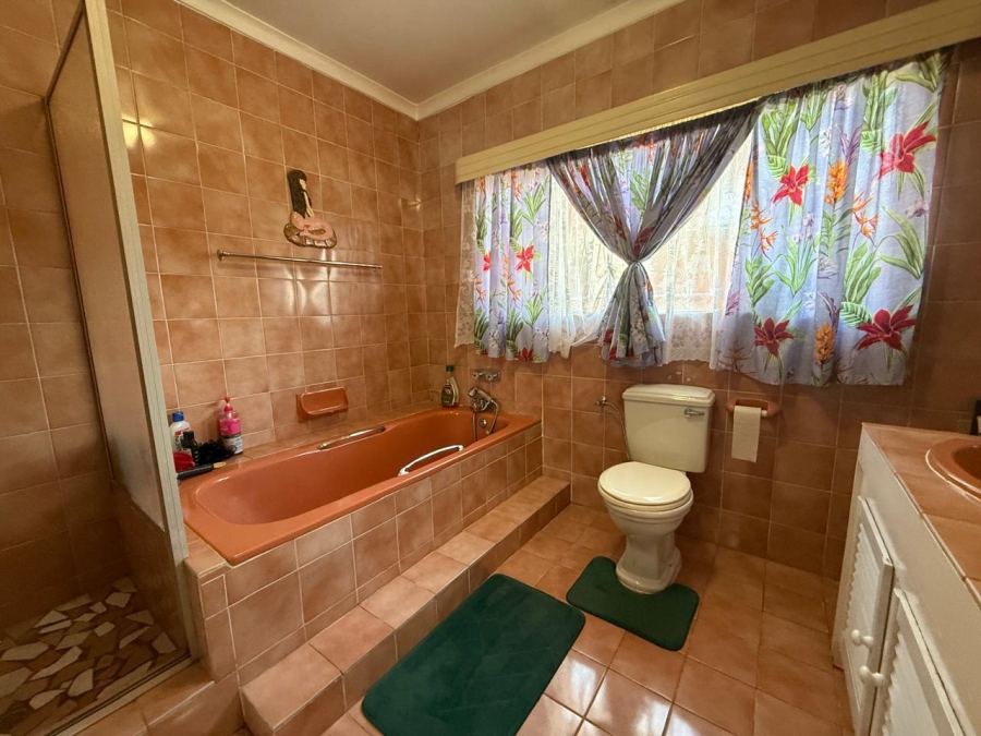 3 Bedroom Property for Sale in Dal Fouche Gauteng