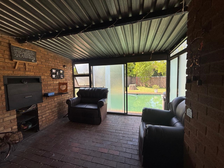 3 Bedroom Property for Sale in Dal Fouche Gauteng