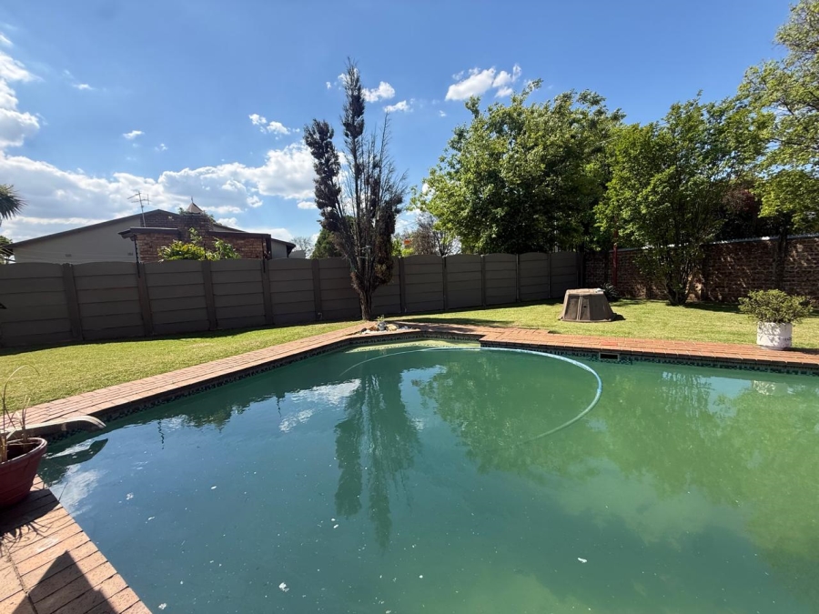 3 Bedroom Property for Sale in Dal Fouche Gauteng