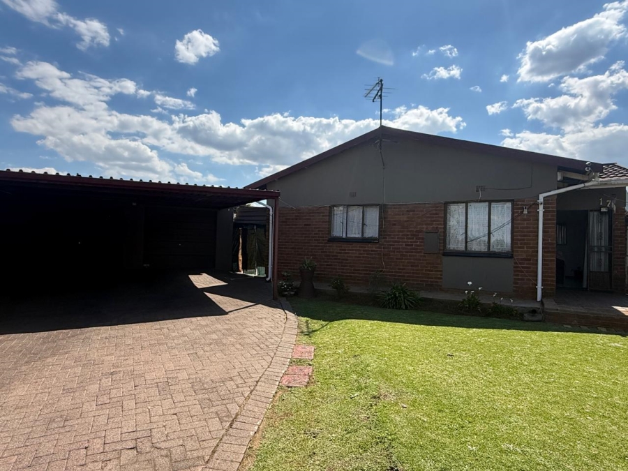 3 Bedroom Property for Sale in Dal Fouche Gauteng