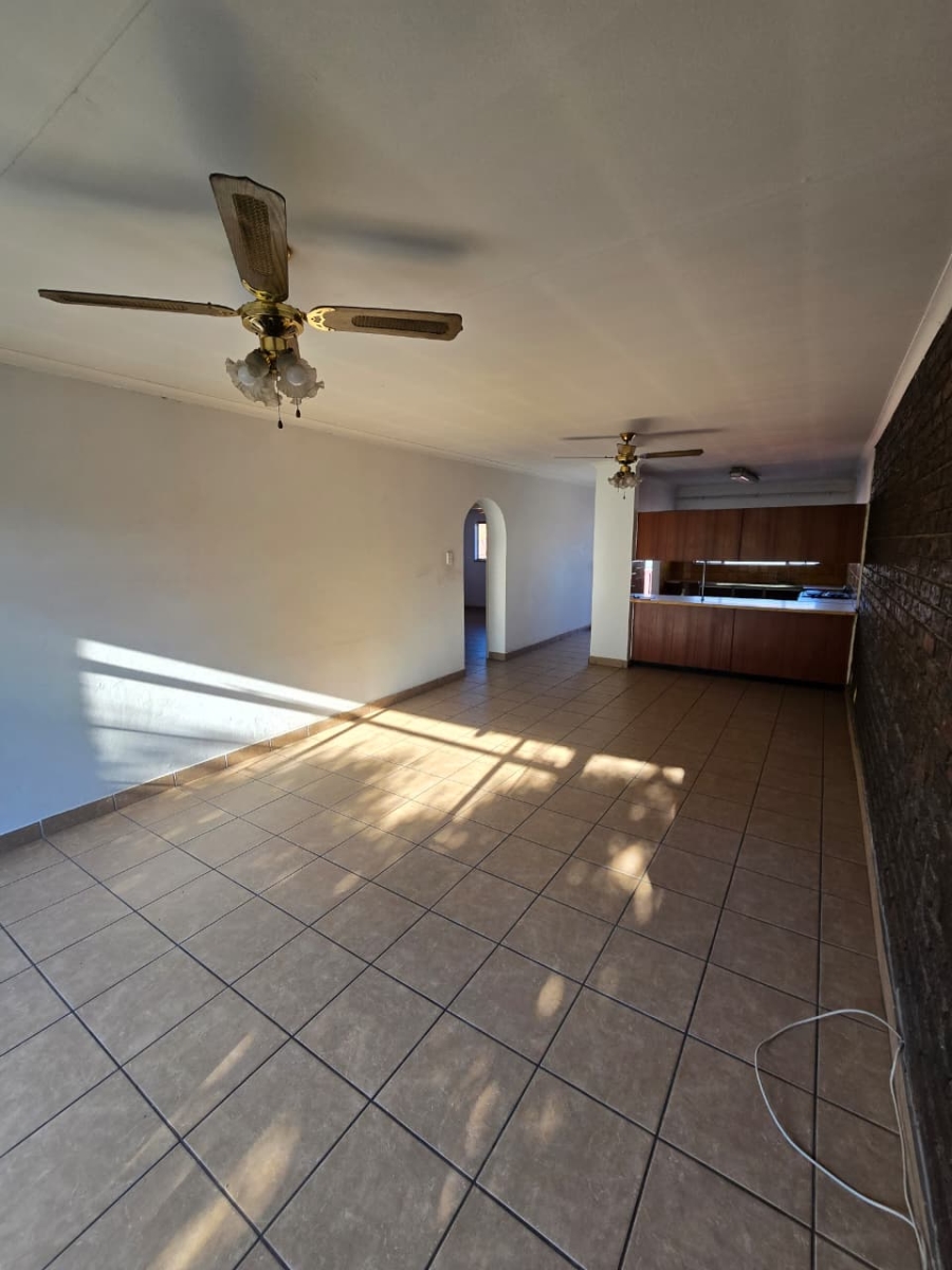 To Let 2 Bedroom Property for Rent in Vereeniging Gauteng