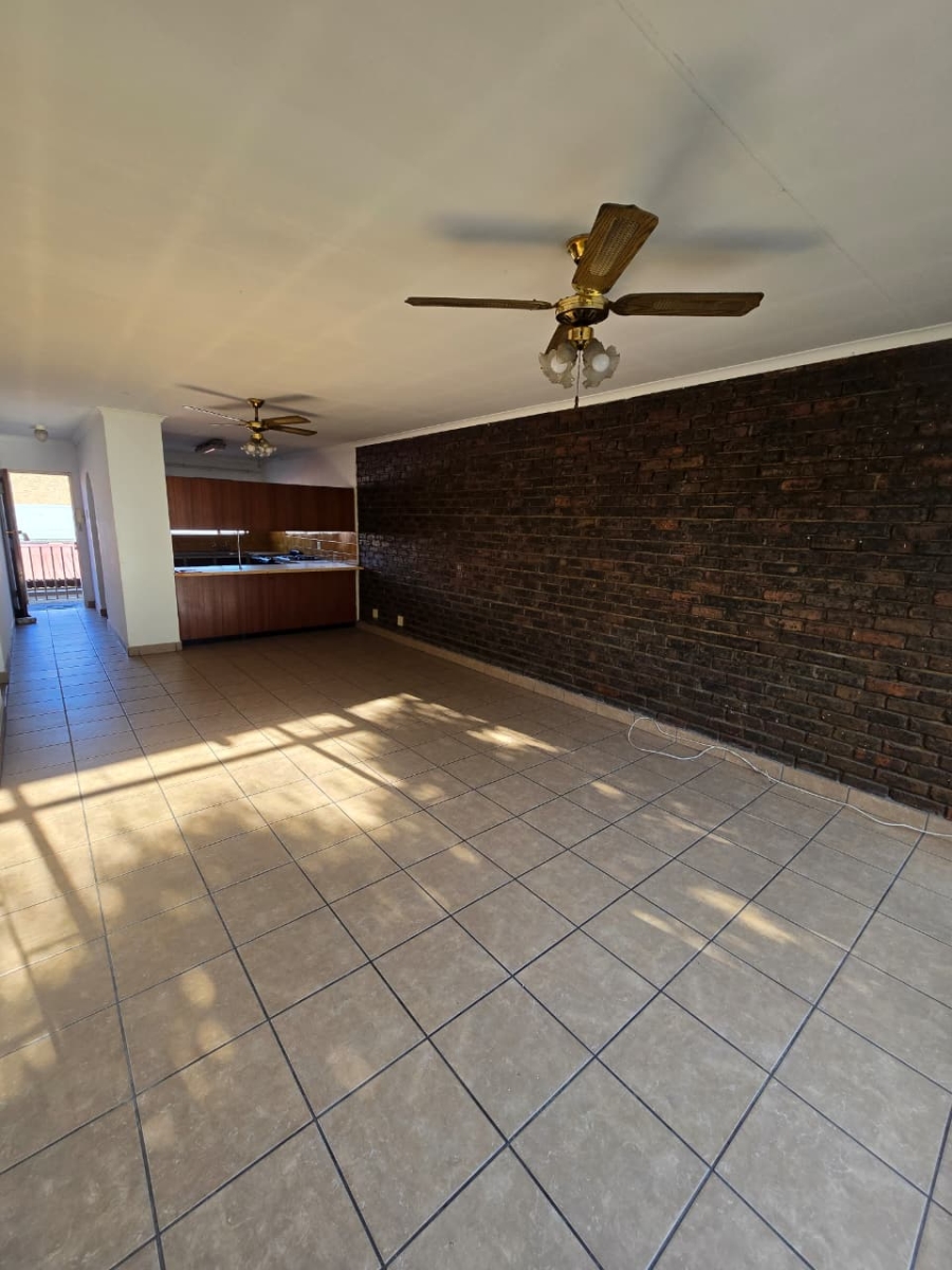 To Let 2 Bedroom Property for Rent in Vereeniging Gauteng