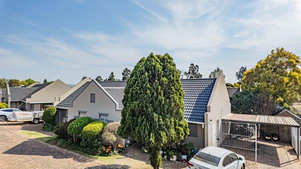 2 Bedroom Property for Sale in Albertsdal Gauteng