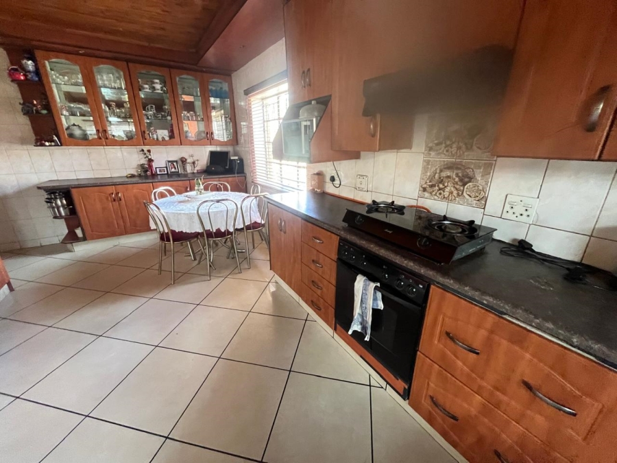 4 Bedroom Property for Sale in Regents Park Gauteng