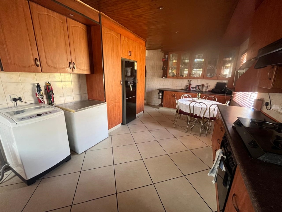 4 Bedroom Property for Sale in Regents Park Gauteng