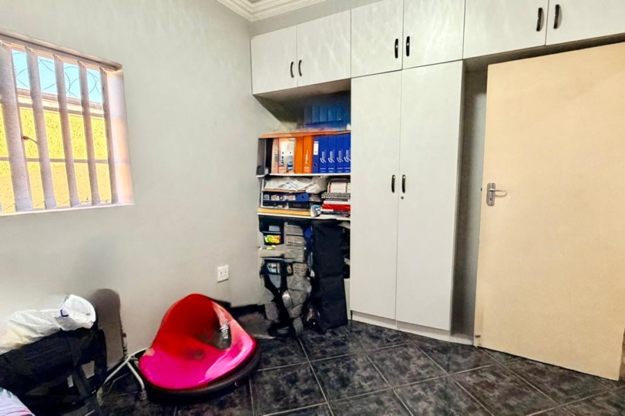 4 Bedroom Property for Sale in Regents Park Gauteng