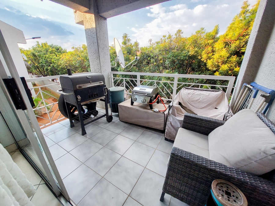 To Let 2 Bedroom Property for Rent in Fairland Gauteng