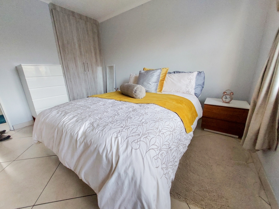 To Let 2 Bedroom Property for Rent in Fairland Gauteng