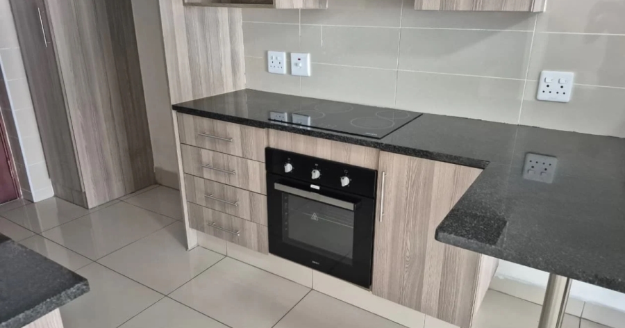 To Let 2 Bedroom Property for Rent in Fairlead Gauteng