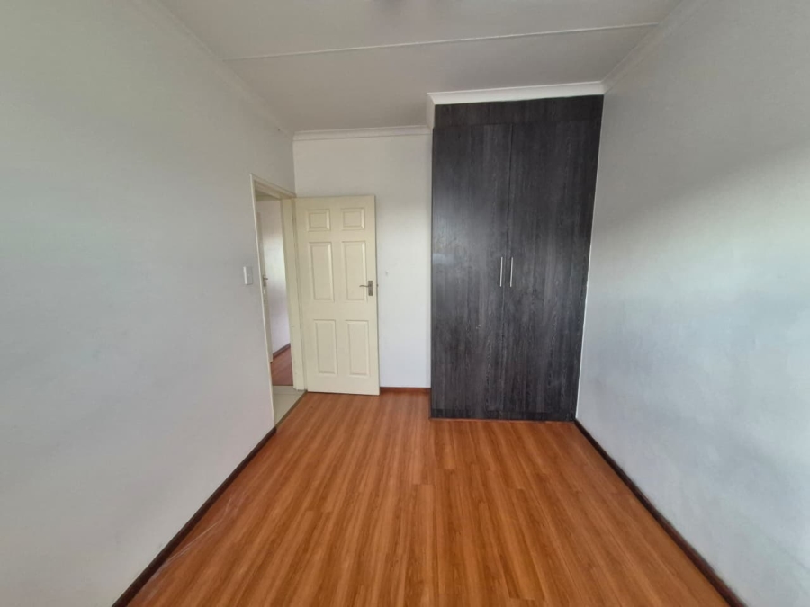 To Let 2 Bedroom Property for Rent in Fairlead Gauteng
