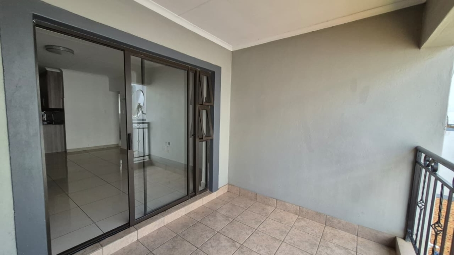 To Let 2 Bedroom Property for Rent in Fairlead Gauteng