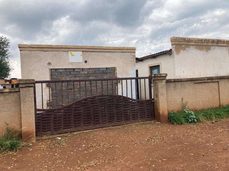 2 Bedroom Property for Sale in Simunye Gauteng