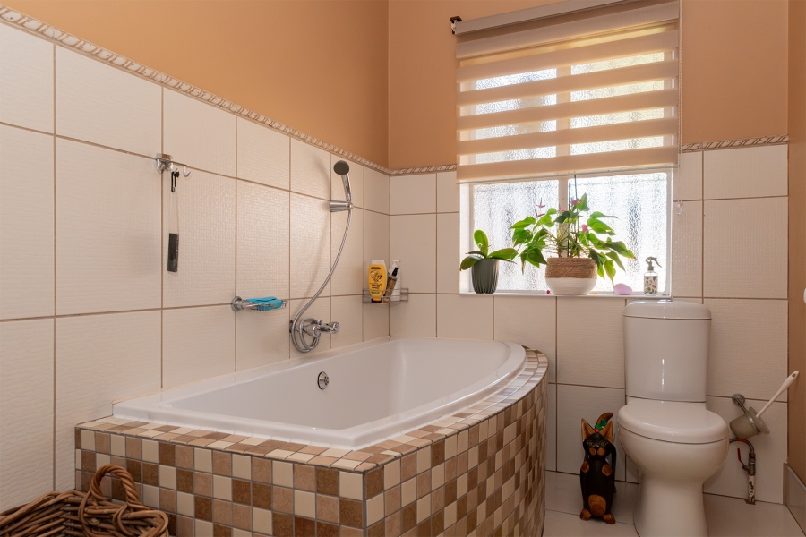 4 Bedroom Property for Sale in Parkrand Gauteng