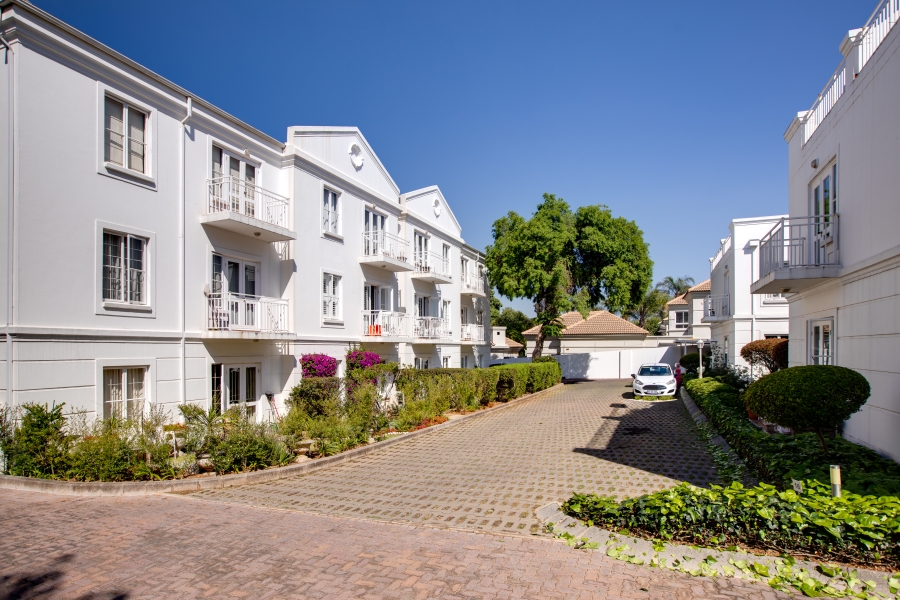 To Let 2 Bedroom Property for Rent in Dunkeld West Gauteng