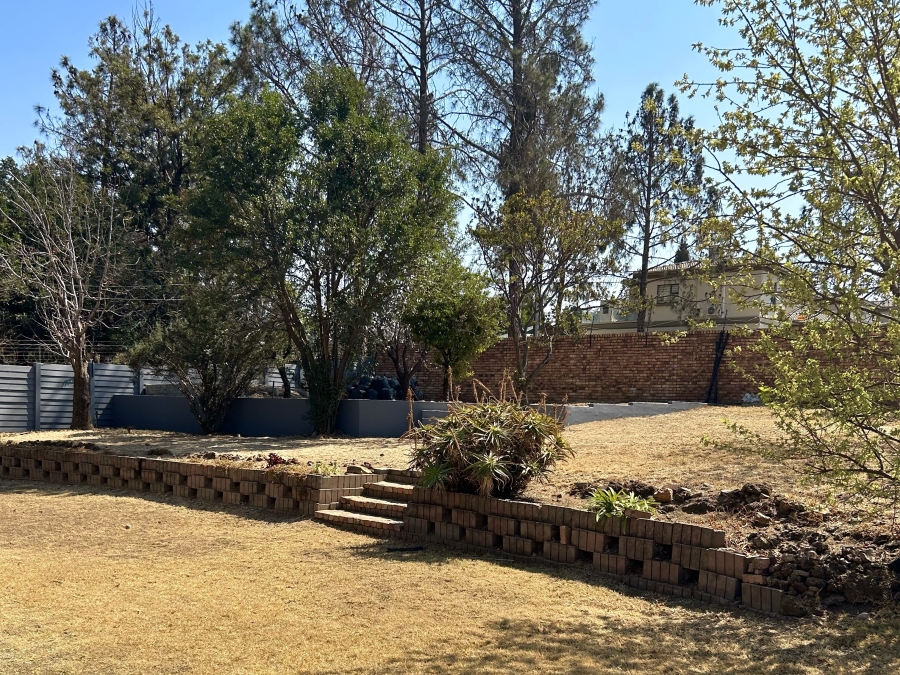 To Let 2 Bedroom Property for Rent in Vorna Valley Gauteng