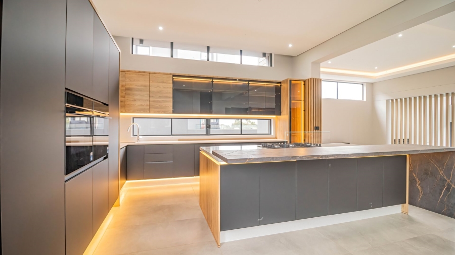 5 Bedroom Property for Sale in Eye of Africa Gauteng