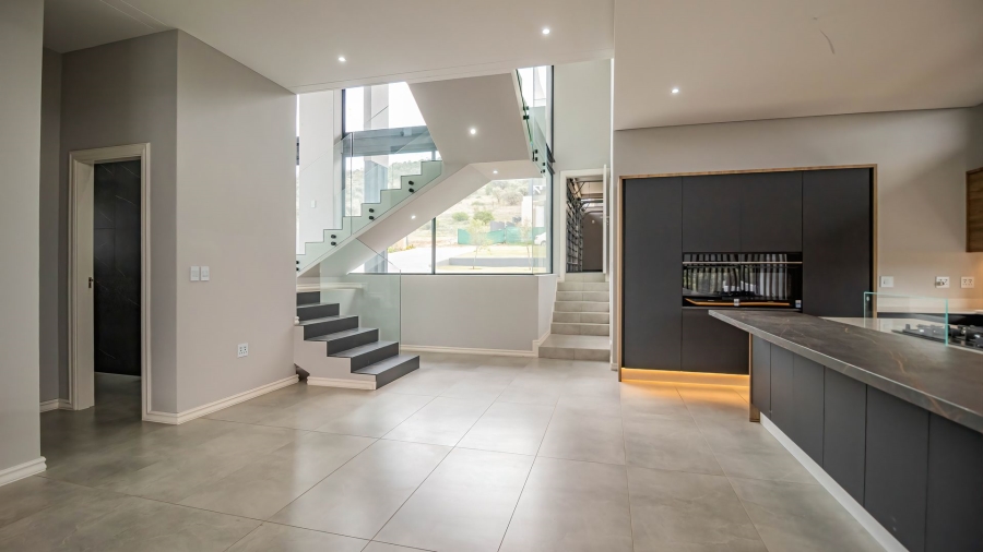 5 Bedroom Property for Sale in Eye of Africa Gauteng