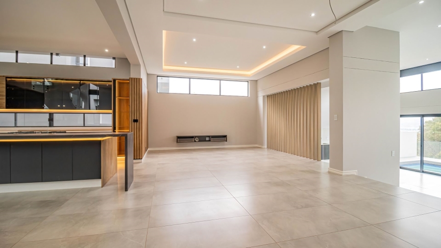 5 Bedroom Property for Sale in Eye of Africa Gauteng