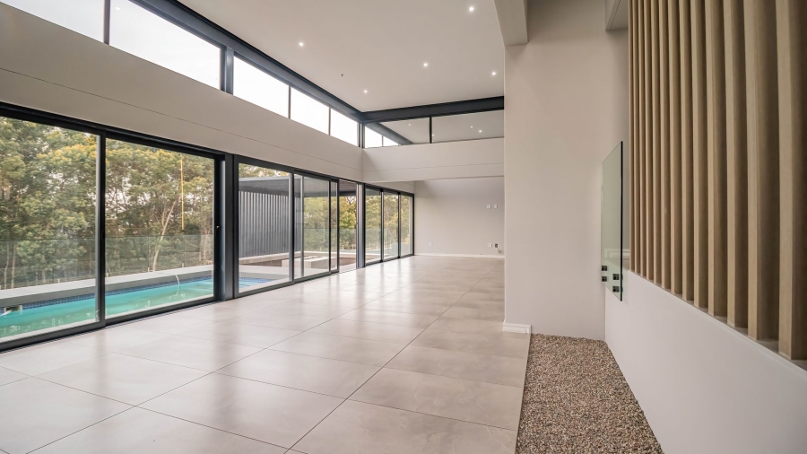 5 Bedroom Property for Sale in Eye of Africa Gauteng