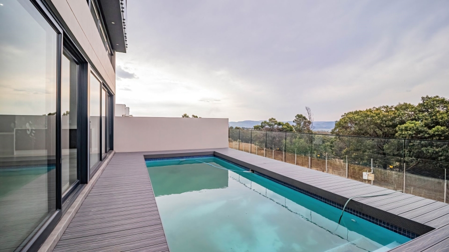 5 Bedroom Property for Sale in Eye of Africa Gauteng