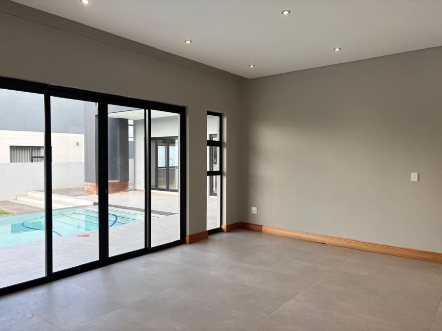 4 Bedroom Property for Sale in Eye of Africa Gauteng