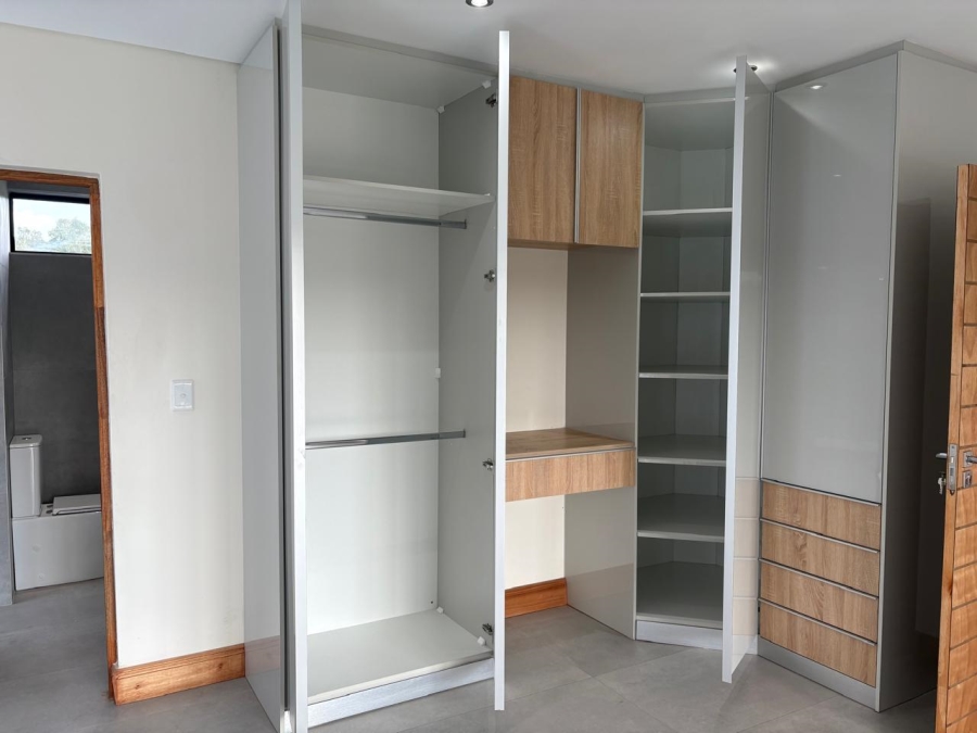 4 Bedroom Property for Sale in Eye of Africa Gauteng