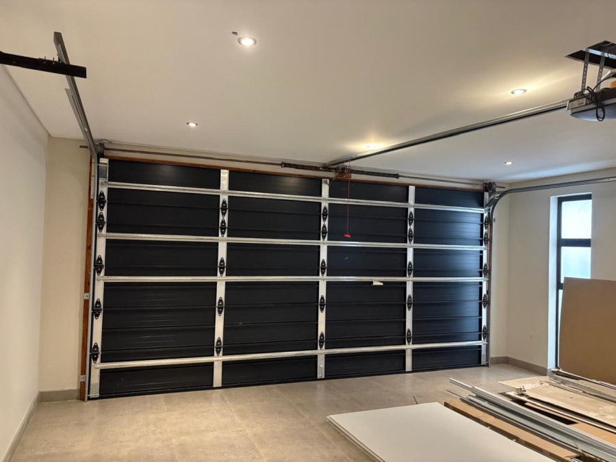 4 Bedroom Property for Sale in Eye of Africa Gauteng