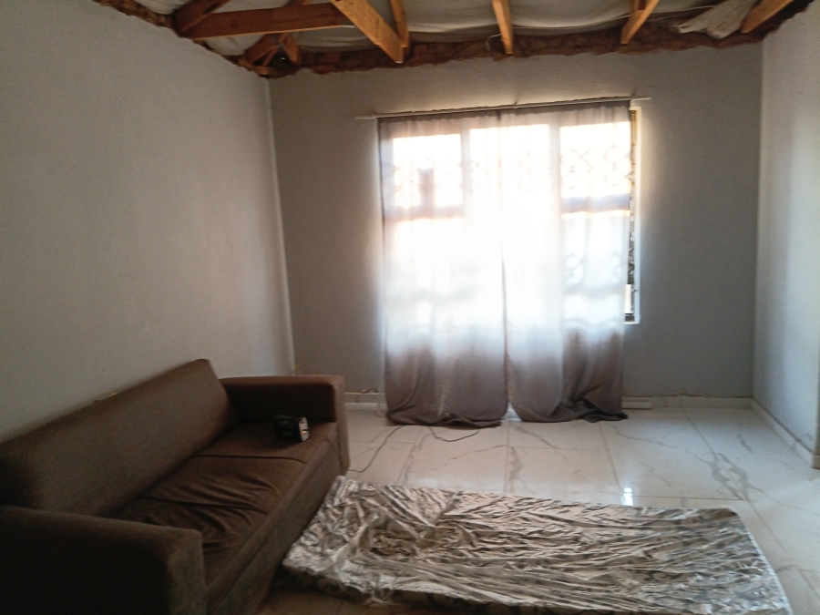 2 Bedroom Property for Sale in Tshepisong Gauteng