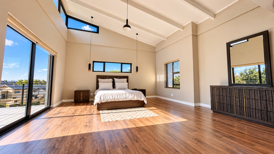 6 Bedroom Property for Sale in Copperleaf Estate Gauteng