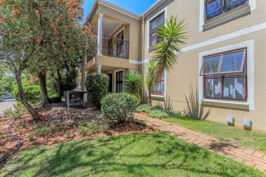 2 Bedroom Property for Sale in Robindale Gauteng