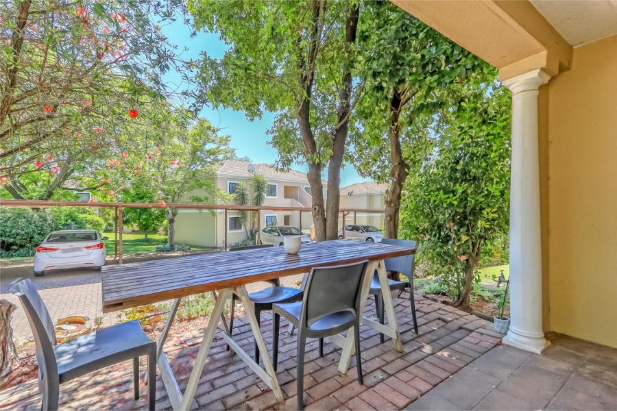 2 Bedroom Property for Sale in Robindale Gauteng