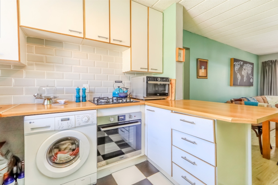 2 Bedroom Property for Sale in Robindale Gauteng