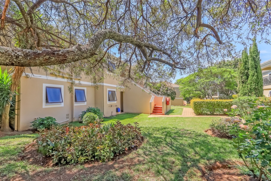 2 Bedroom Property for Sale in Robindale Gauteng