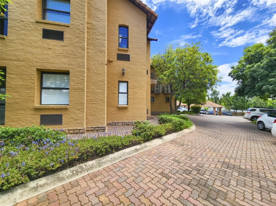 To Let Commercial Property for Rent in Fourways Gauteng
