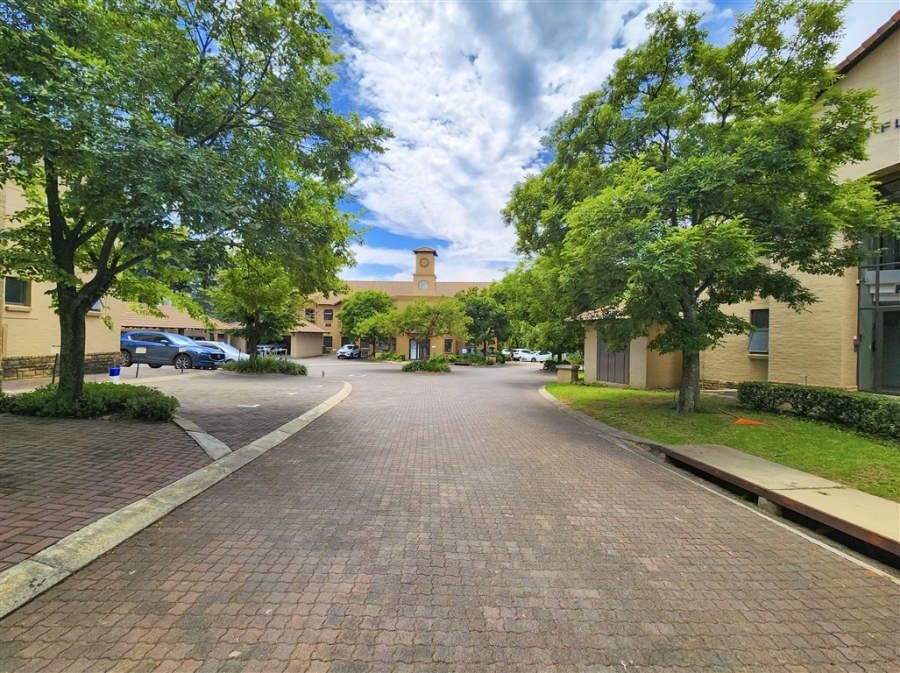 To Let Commercial Property for Rent in Fourways Gauteng