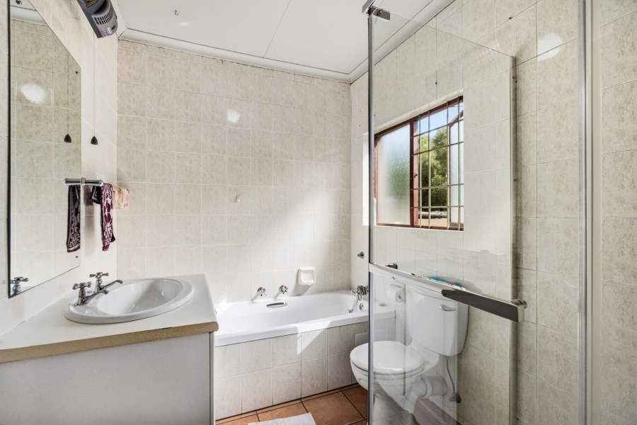 3 Bedroom Property for Sale in Douglasdale Gauteng