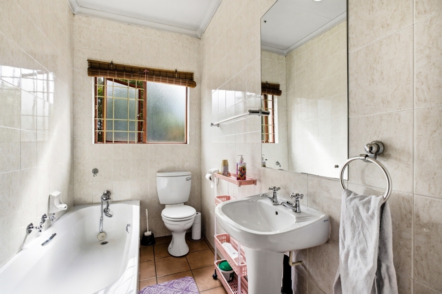 3 Bedroom Property for Sale in Douglasdale Gauteng