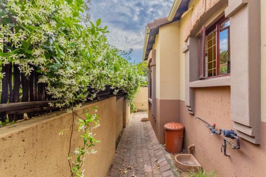 3 Bedroom Property for Sale in Douglasdale Gauteng