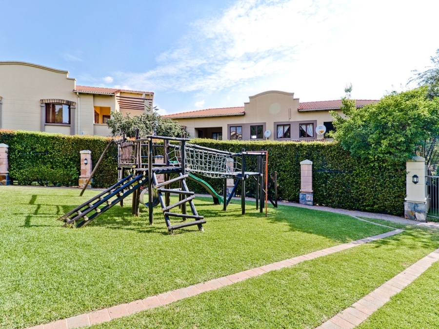 3 Bedroom Property for Sale in Douglasdale Gauteng