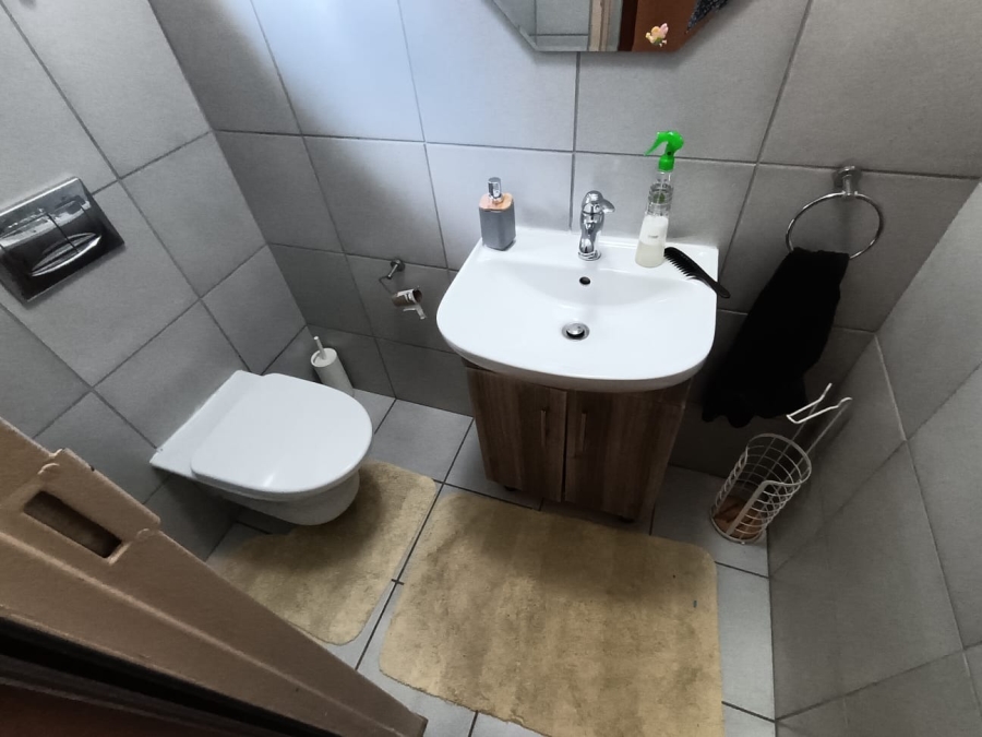 3 Bedroom Property for Sale in Brackenhurst Gauteng