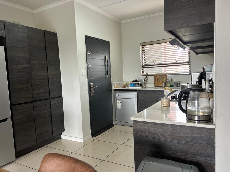 2 Bedroom Property for Sale in Fourways Gauteng
