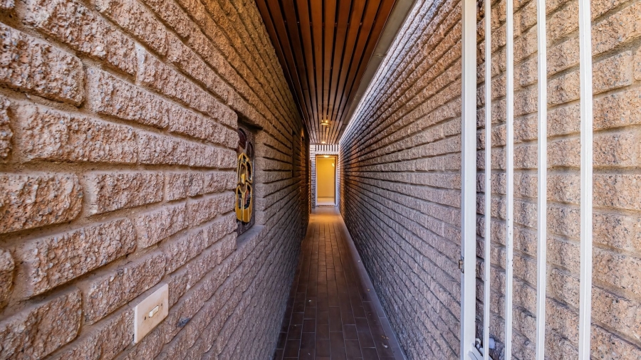 3 Bedroom Property for Sale in Glen Atholl Gauteng