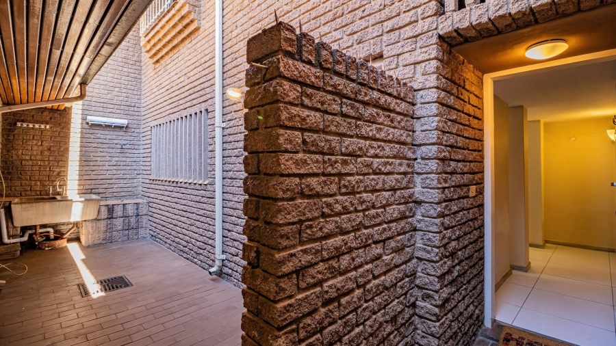 3 Bedroom Property for Sale in Glen Atholl Gauteng