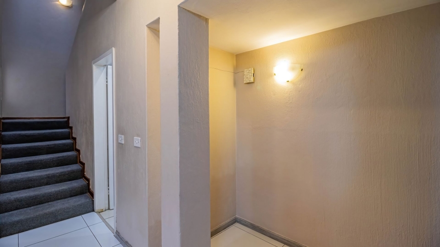 3 Bedroom Property for Sale in Glen Atholl Gauteng