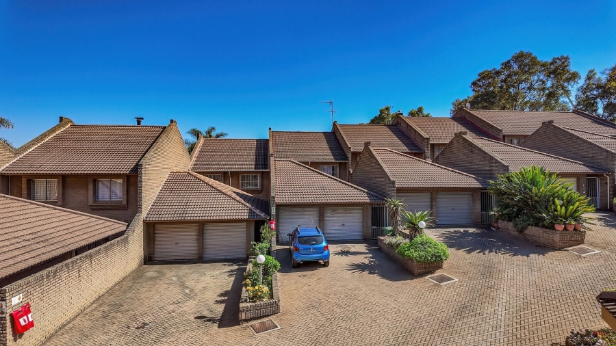 3 Bedroom Property for Sale in Glen Atholl Gauteng