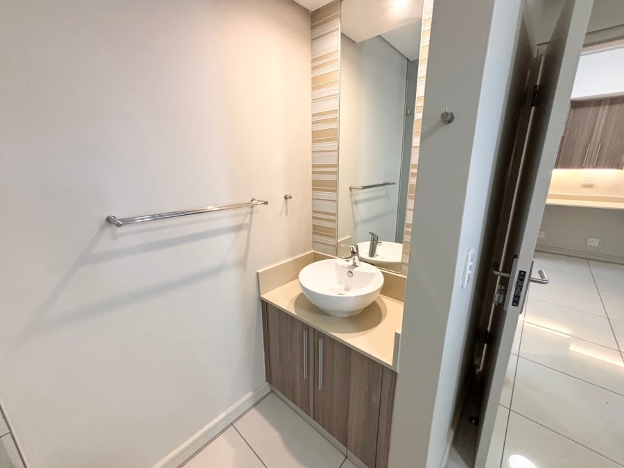 To Let 2 Bedroom Property for Rent in Rosebank Gauteng