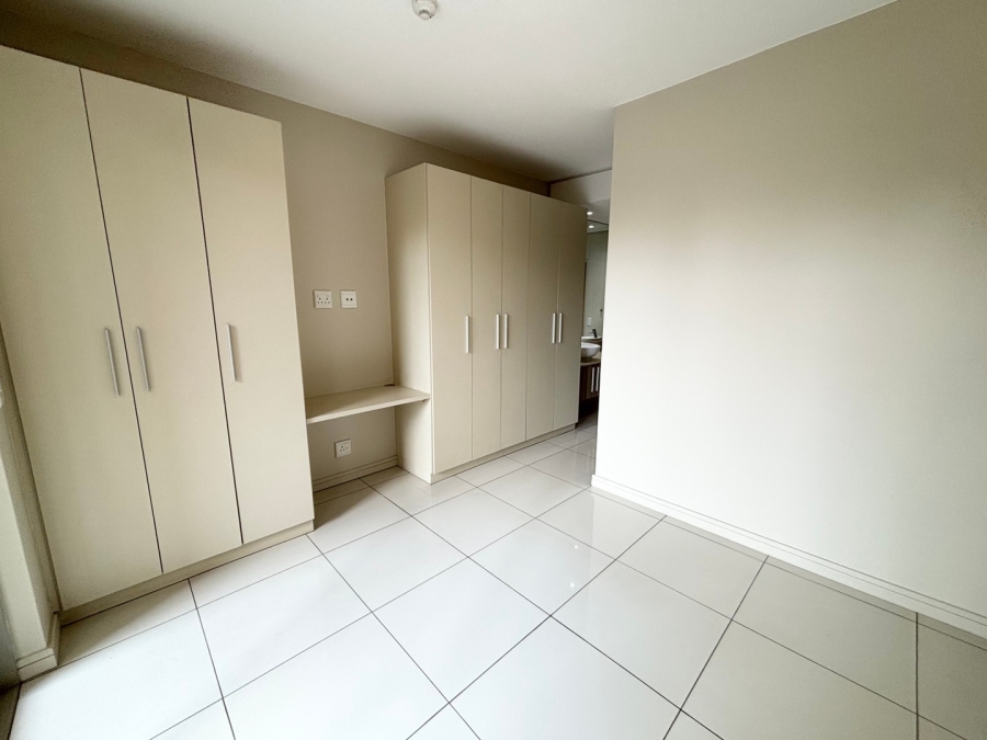 To Let 2 Bedroom Property for Rent in Rosebank Gauteng