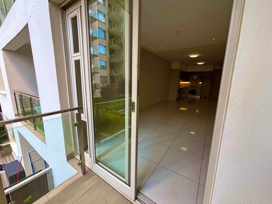 To Let 2 Bedroom Property for Rent in Rosebank Gauteng